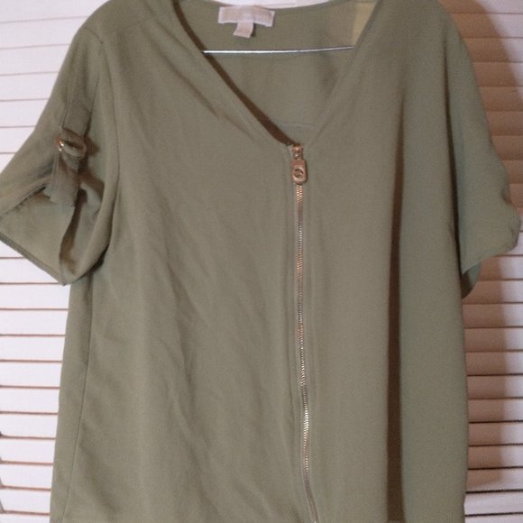 Michael Kors green short sleeve zip up crepe top v neck size Large - Picture 1 of 4